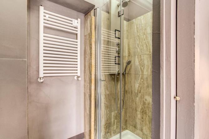 Smart Lux Centro Guest house Rome