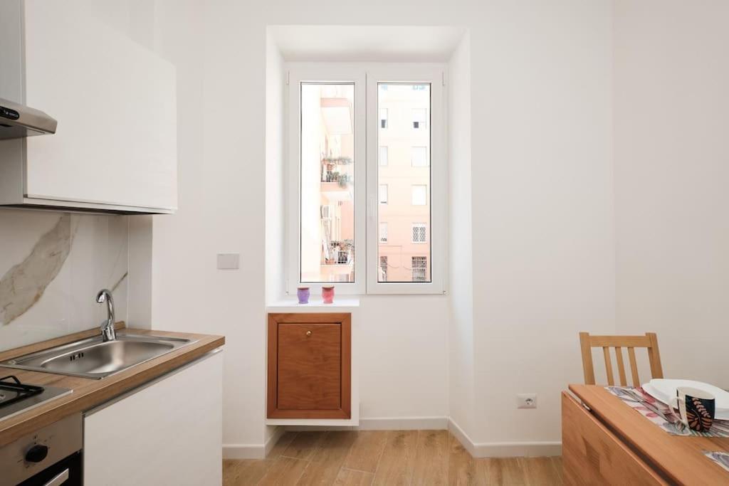 Apartment 20 Minuti Vaticano - Nido Shopping Folkoristico Rome