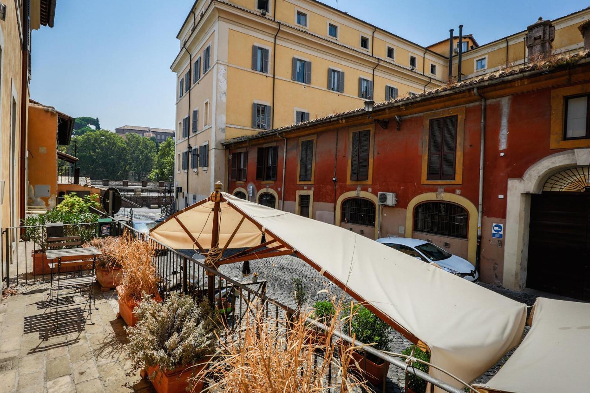 Apartment Trastevere Design Loft - My Extra Rome