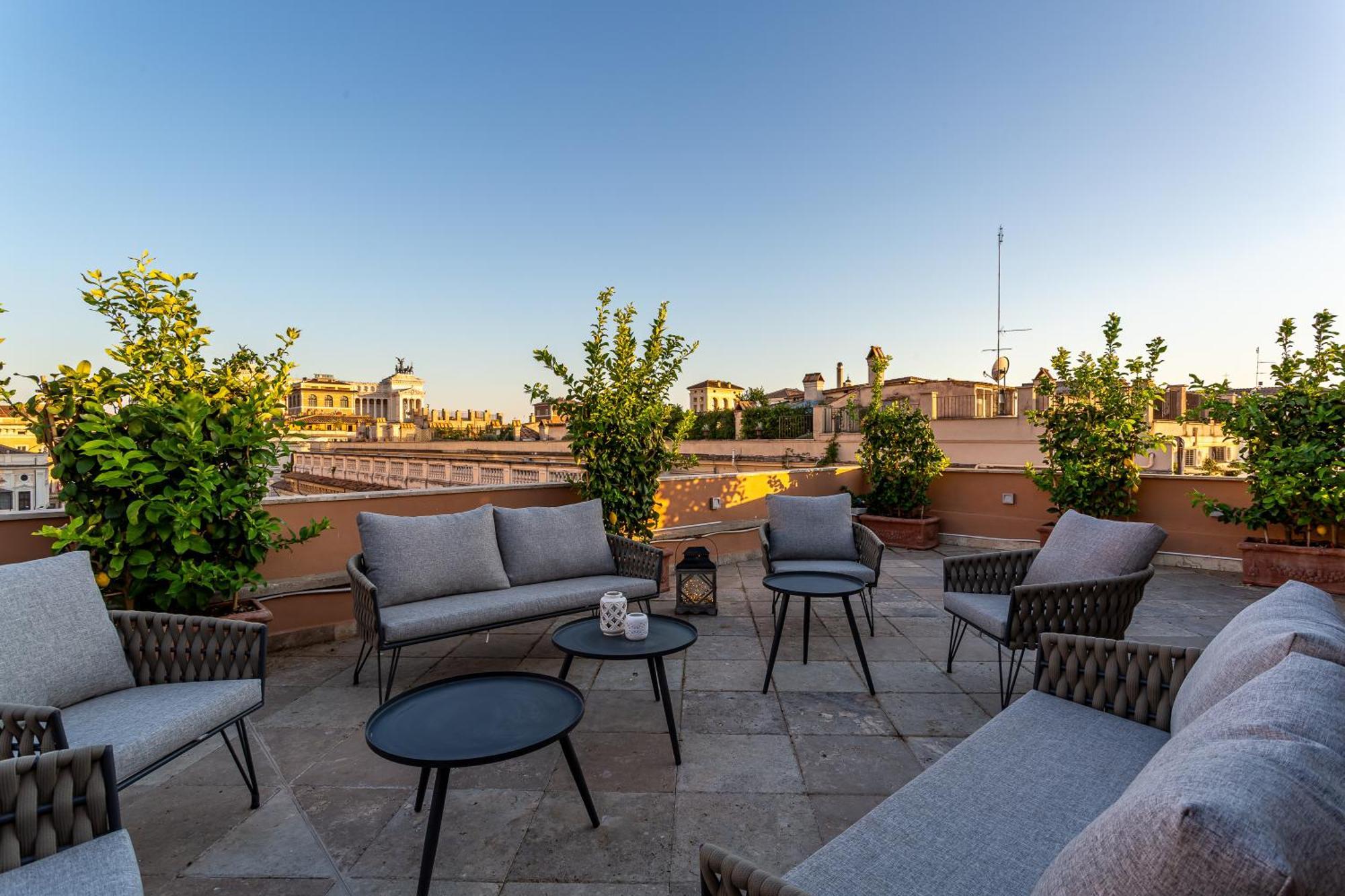 Iflat Luxury Penthouse Near Trevi Fountain Apartment Rome