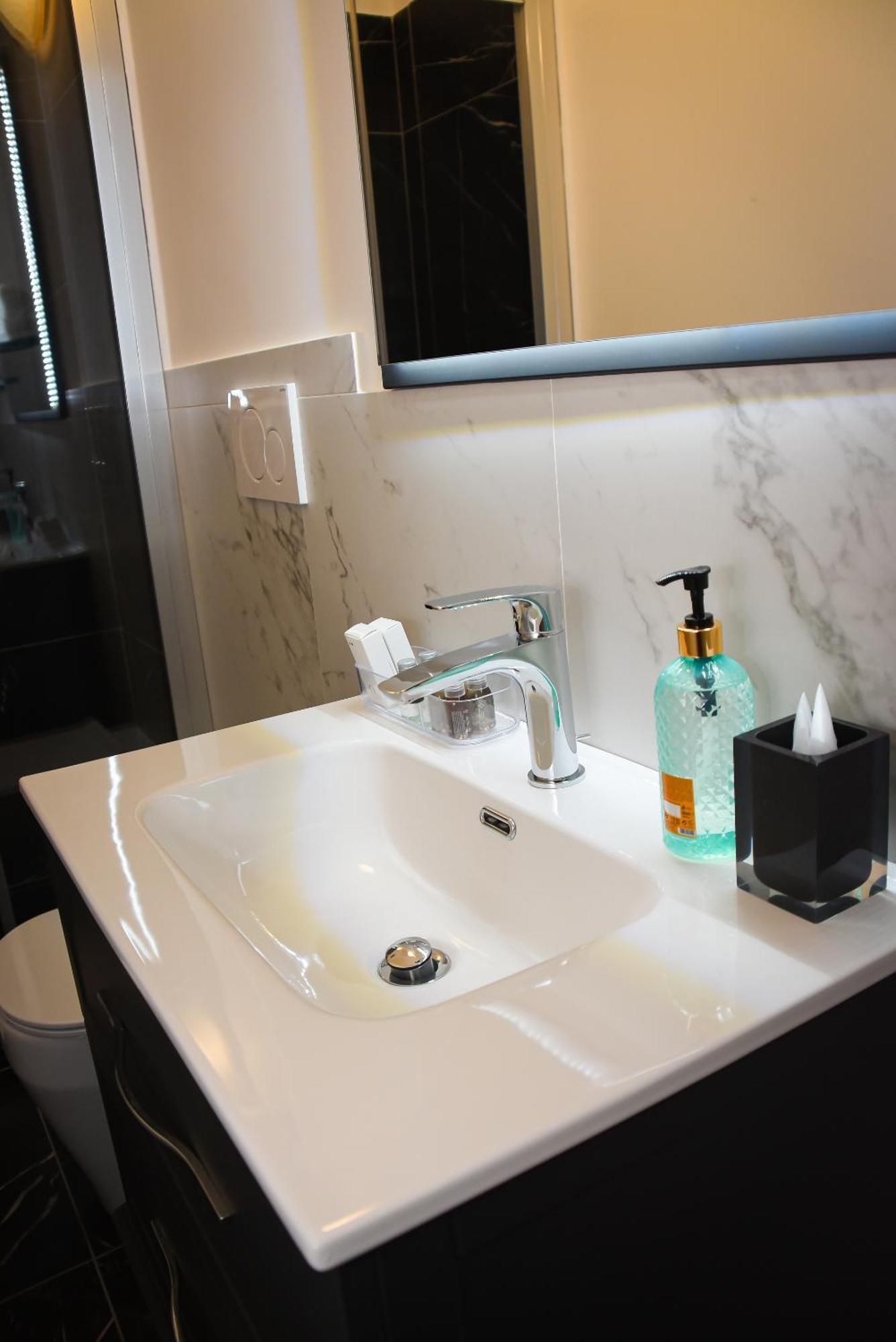 Bq House Colosseum Luxury Rooms Bed & Breakfast Rome
