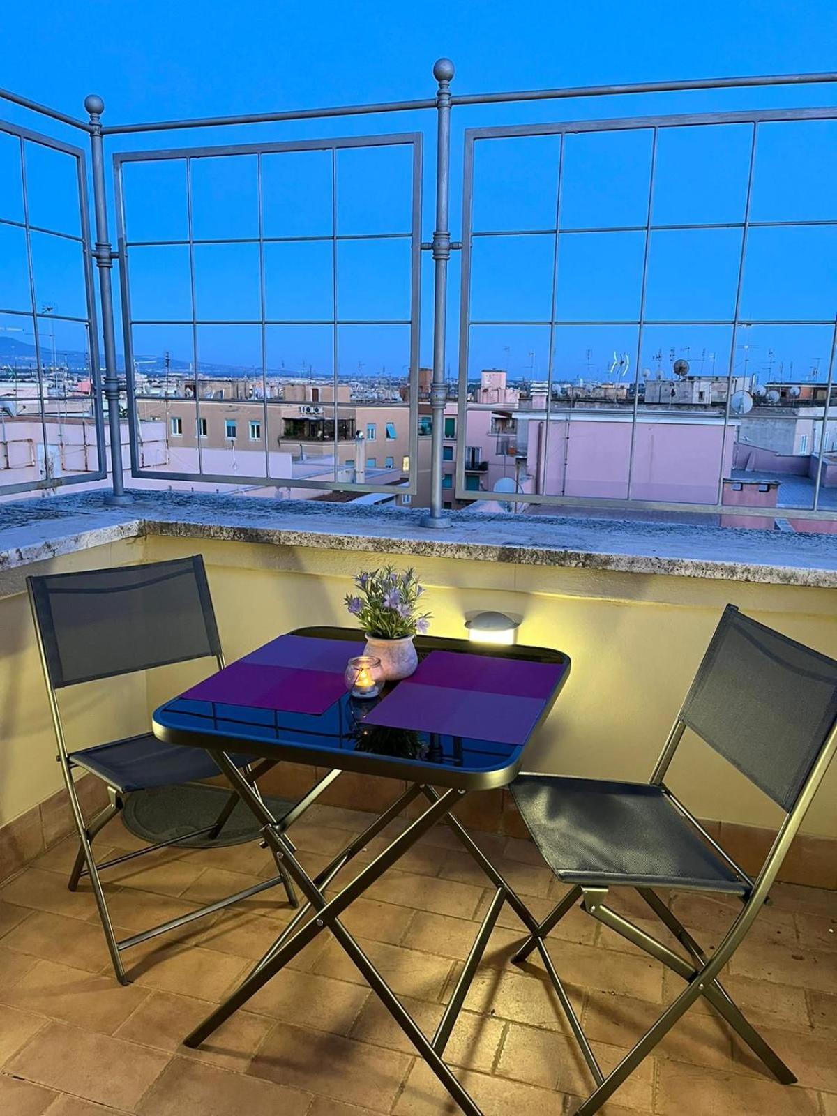 Apartment Cozy Penthouse With Terrace And View Rome