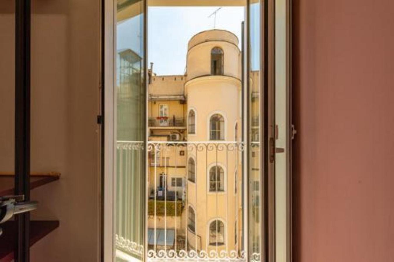 Heavenly Trevi Luxury Hébergement de vacances *