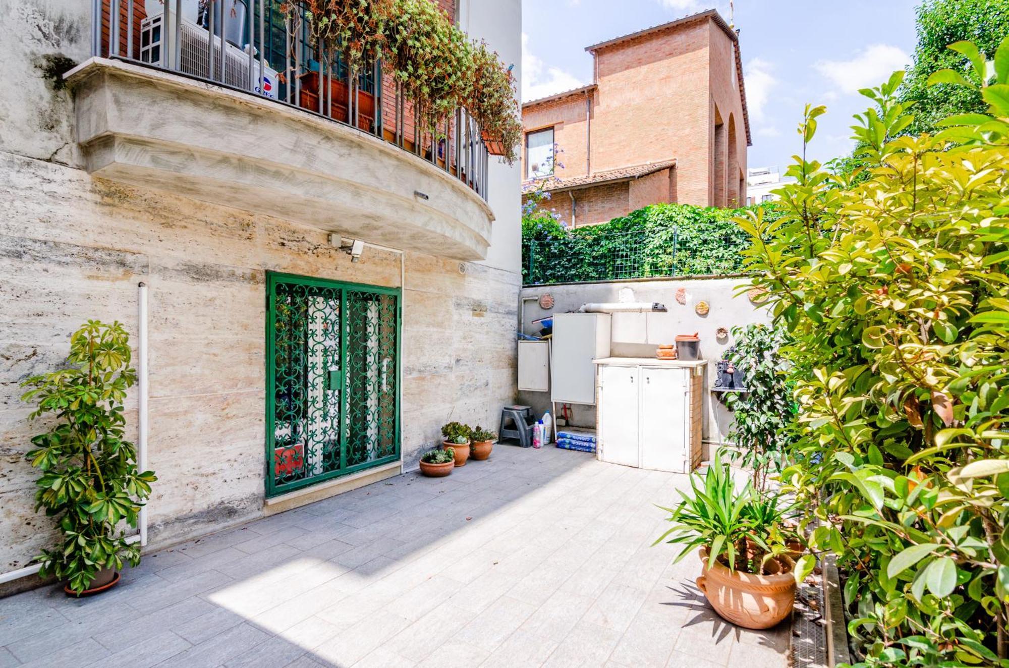 Dimora Clodia-casa Intera Con Stanza Privata E Bagno In Condivisione Rome