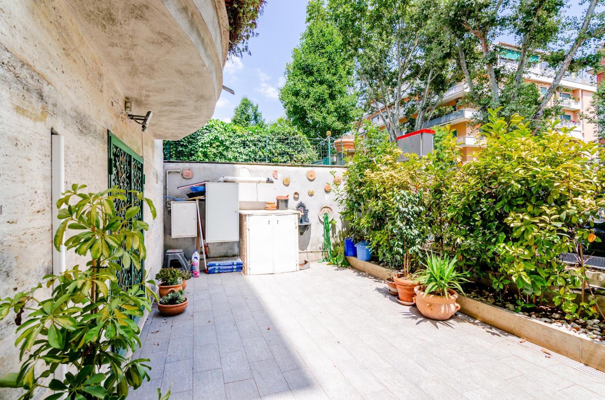 Dimora Clodia-casa Intera Con Stanza Privata E Bagno In Condivisione Maison d'hôtes Rome