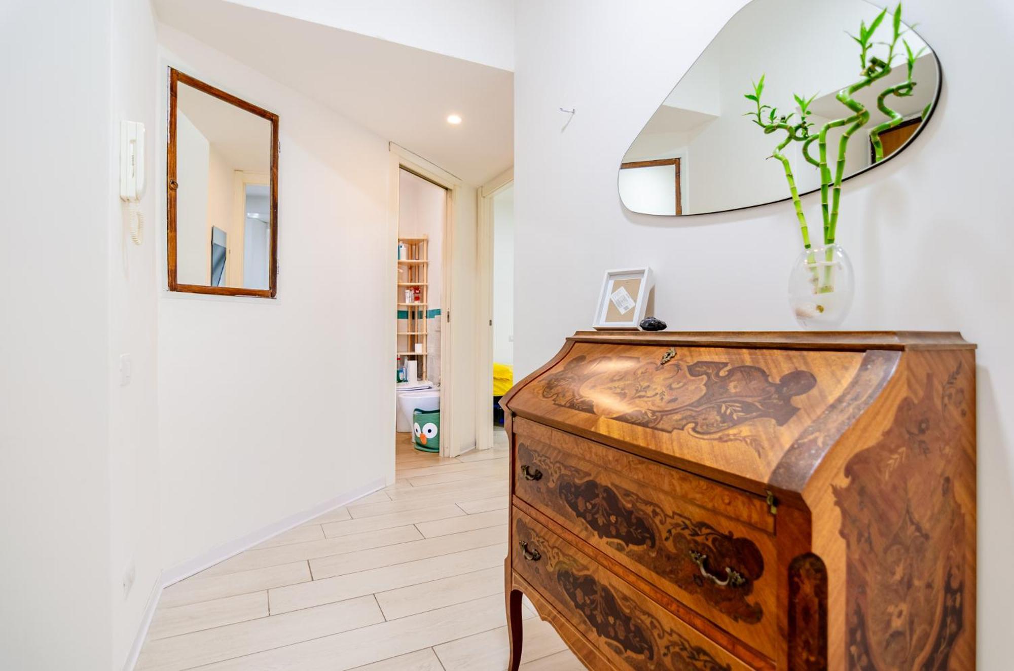 Dimora Clodia-casa Intera Con Stanza Privata E Bagno In Condivisione Maison d'hôtes *