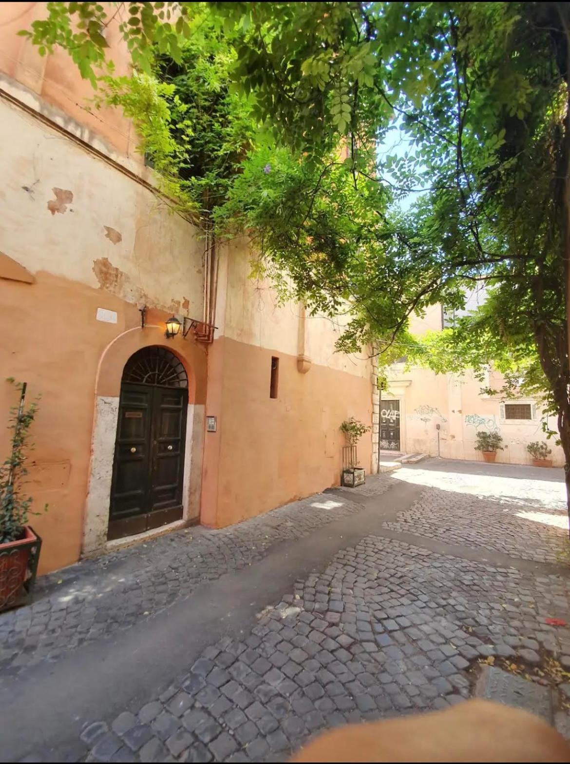 Lovely Loft Nel Cuore Di Trastevere Rome