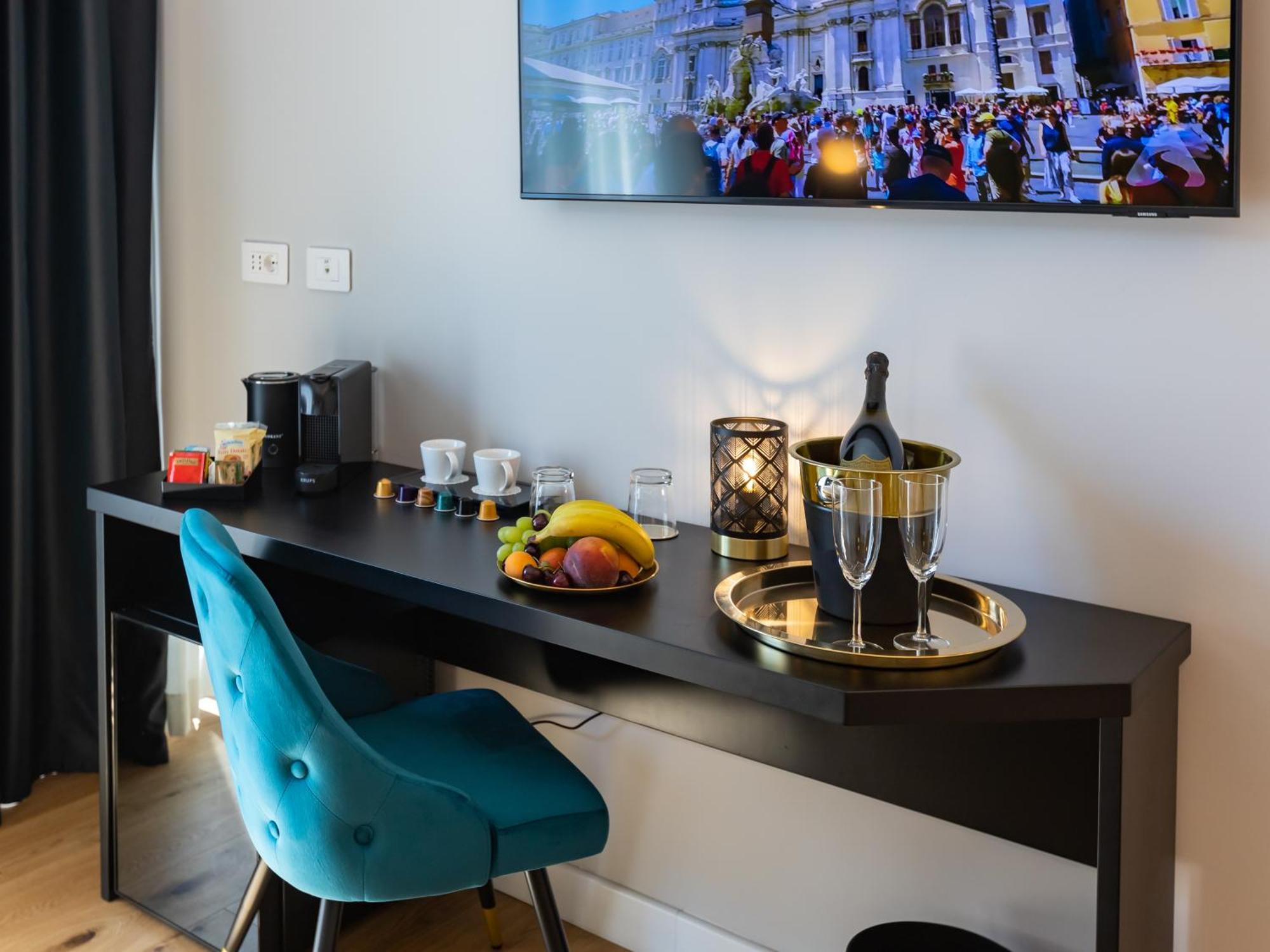 Regola Luxury Relais