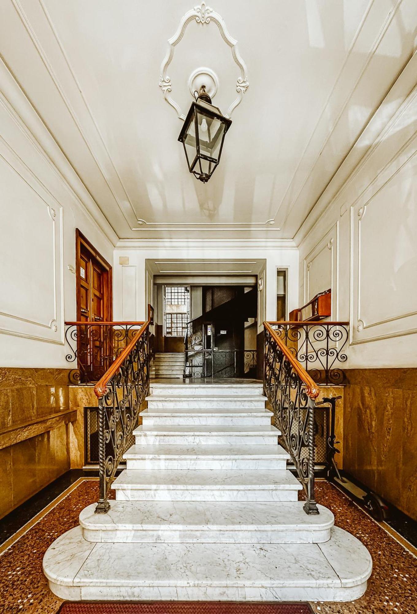 Gasthuis Azzurra B&B - Metro Lodi Rome