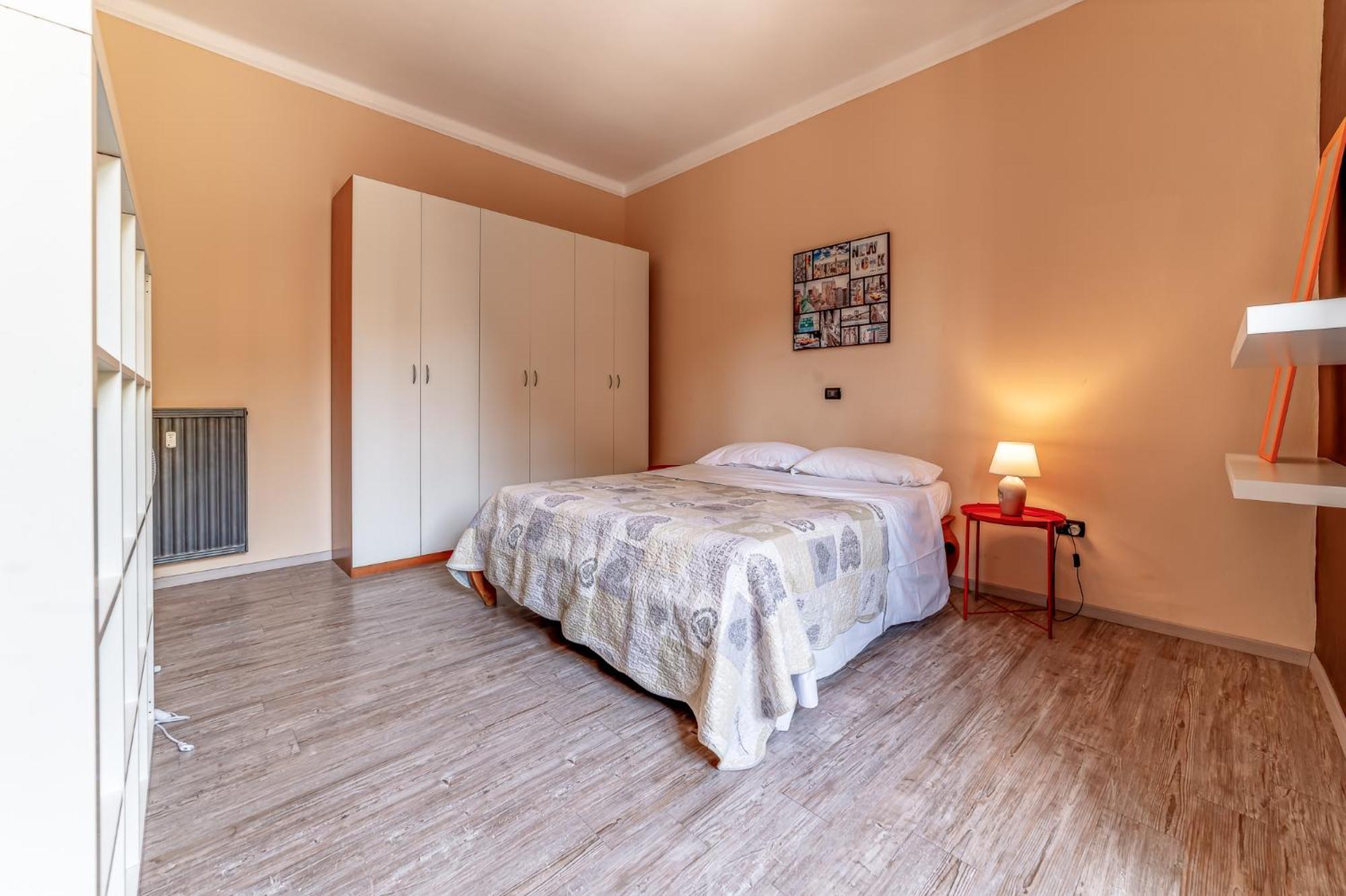 Apartment Claudio's Flat - Metro Re Di