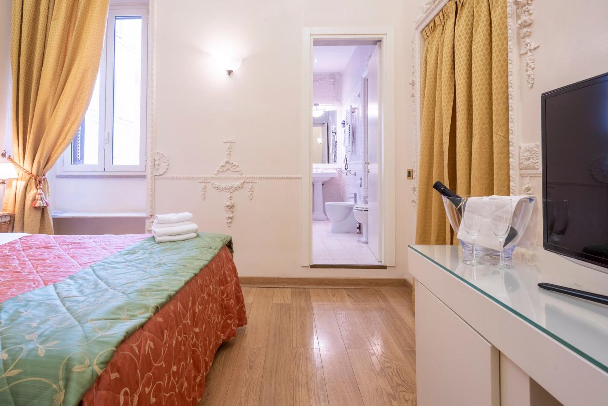 Suites Rome *