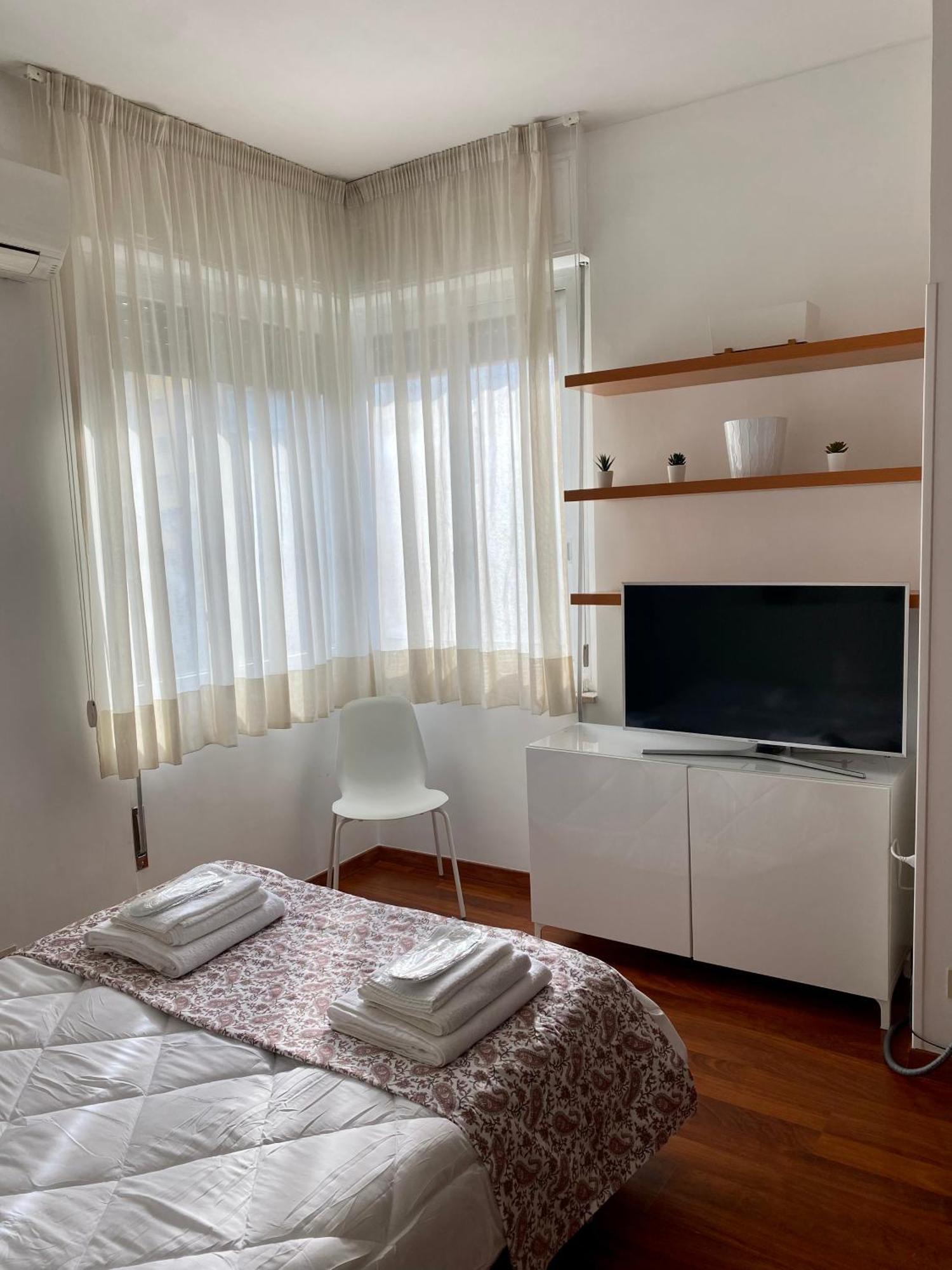 Mhome - * Rome