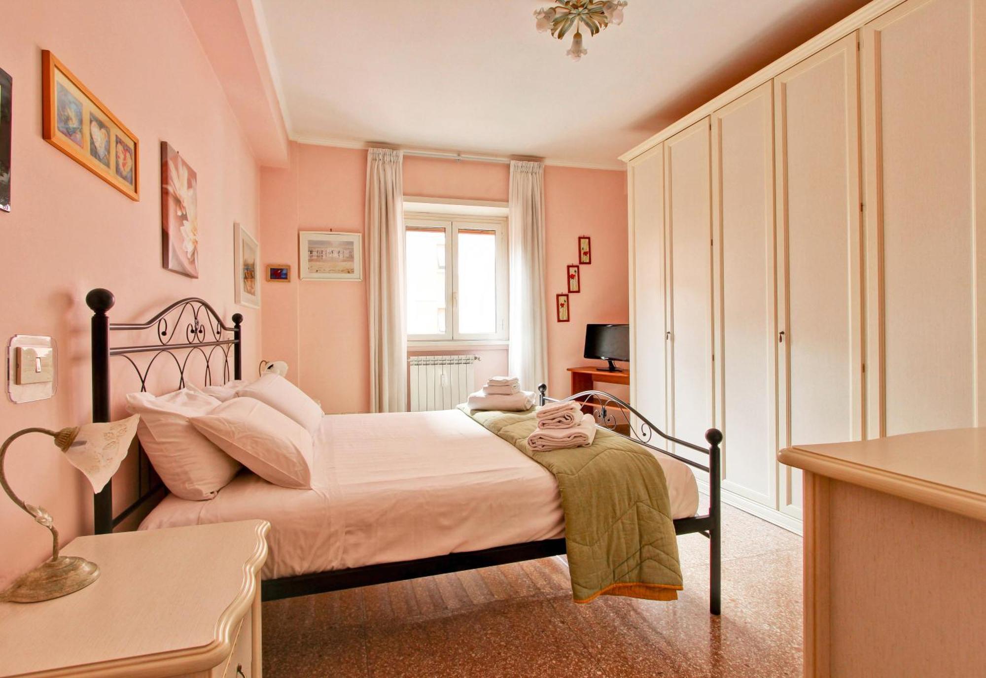 Porta Portese Apartment