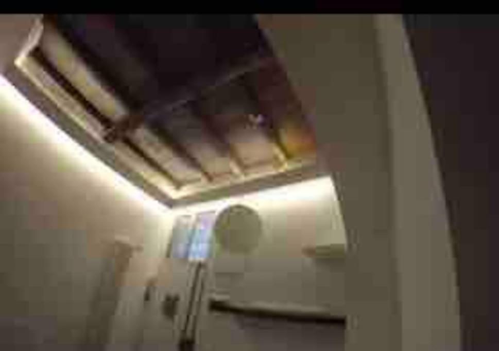 Little Gem In Trevi Fountain Apartment *