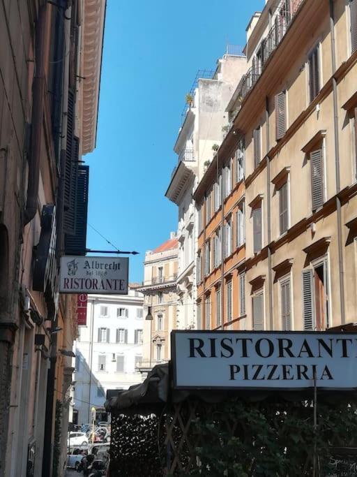 Apartment Little Gem In Trevi Fountain Rome