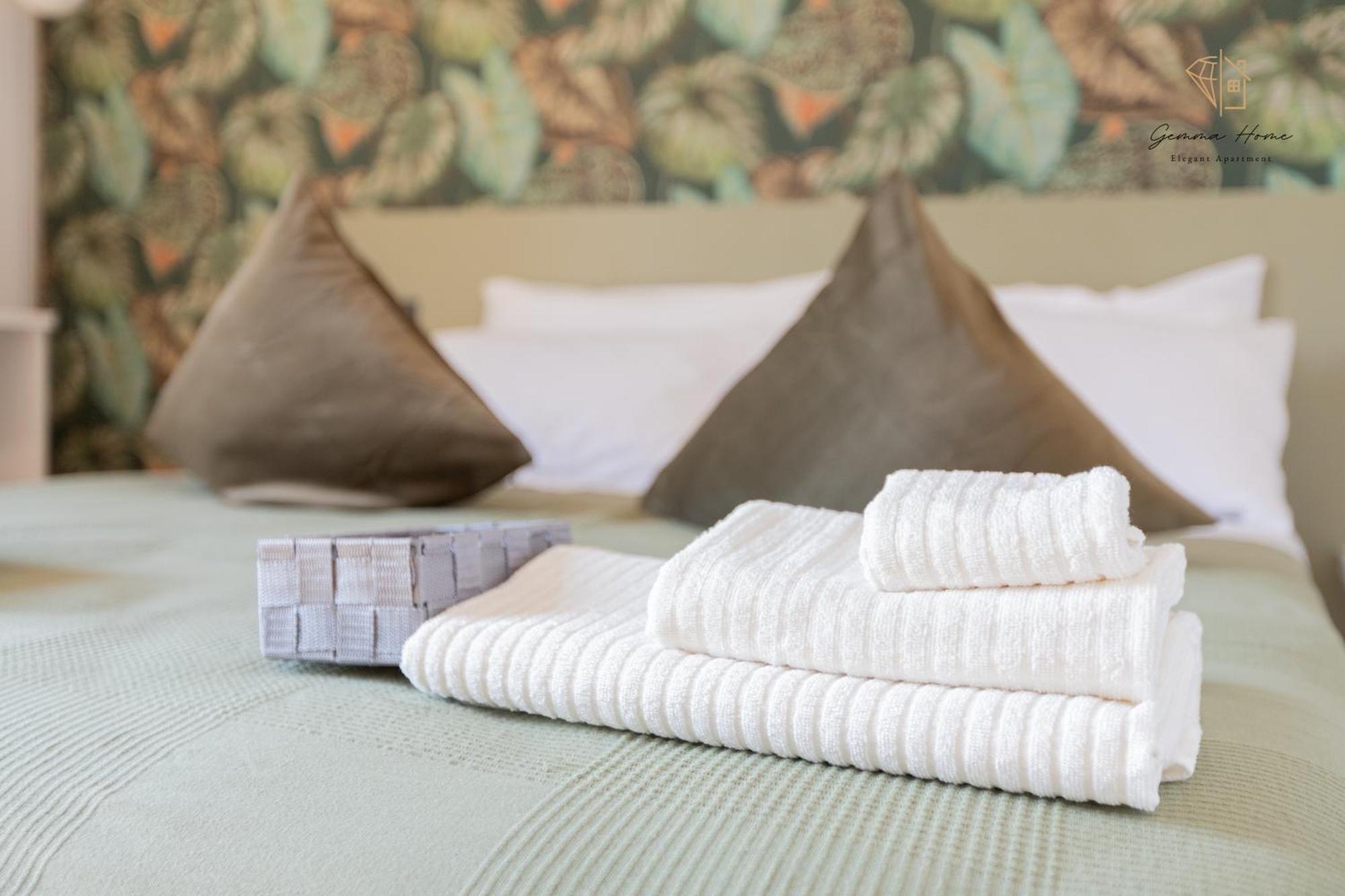 Apartment Gemma House - 100mt To Metro Station, 2 En-suite Bathrooms Rome