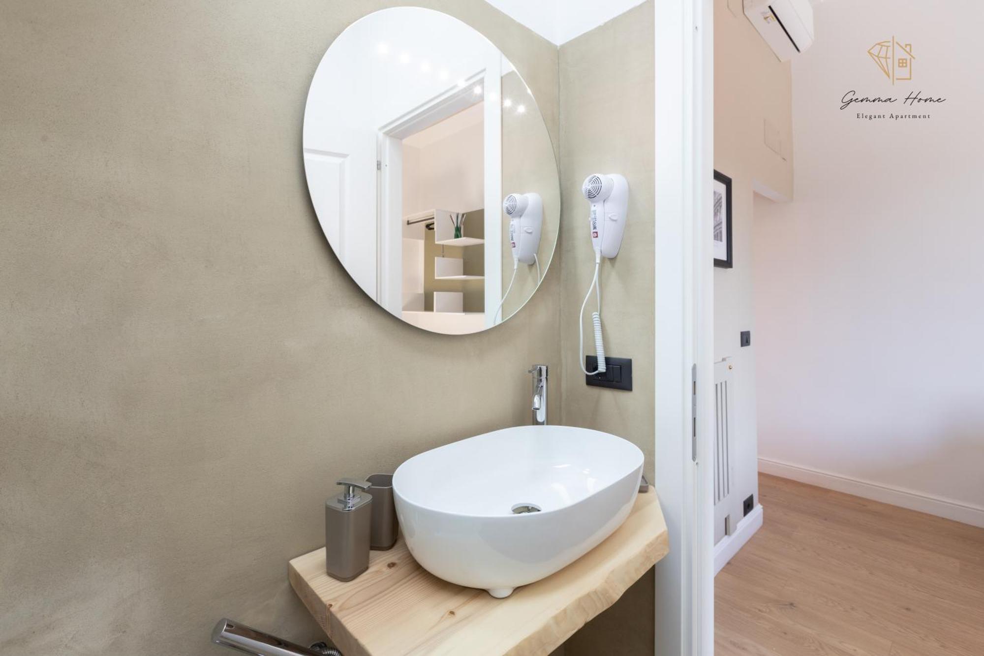 Gemma House - 100mt To Metro Station, 2 En-suite Bathrooms * Rome