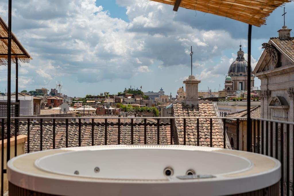 Sky Domus Historic Center Penthouse With Jacuzzi * Rome