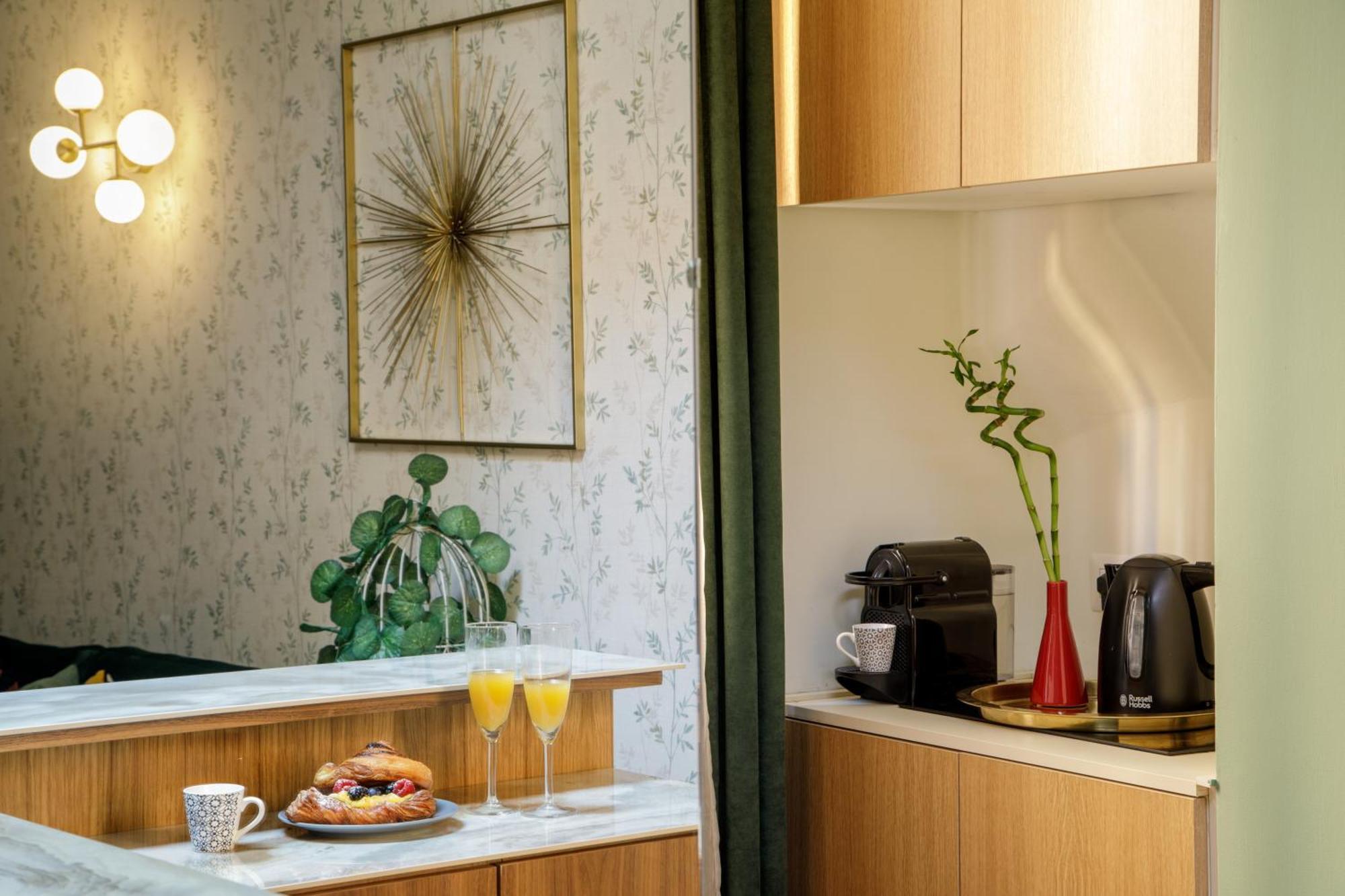 Rooftop Boho Loft Spanish Steps Apartment Rome