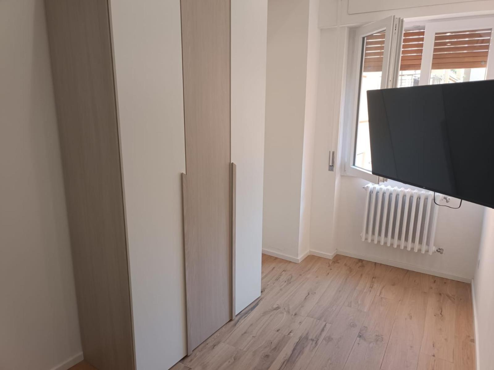 Pm 34 Viale Imperatore Guest House - 50 Mt From Metro San Paolo Appartement *