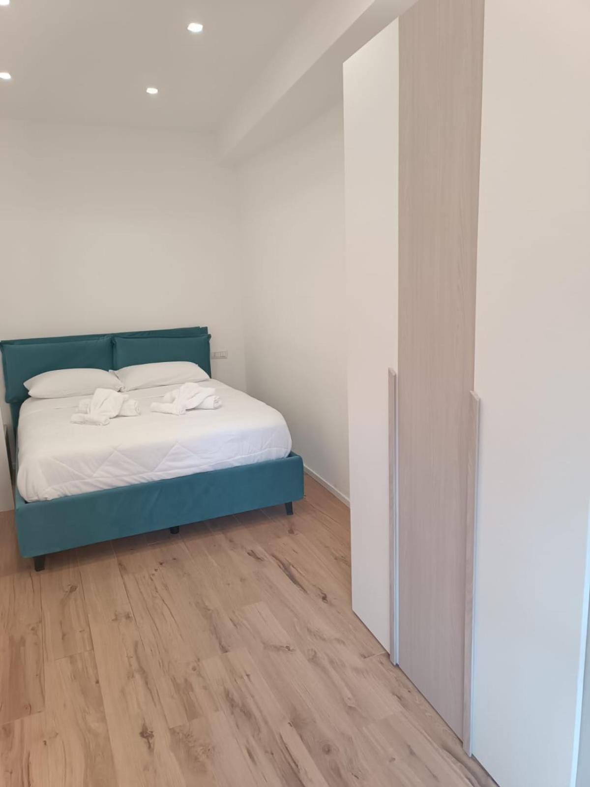 Appartement Pm 34 Viale Imperatore Guest House - 50 Mt From Metro San Paolo Rome