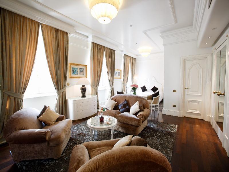 Majestic Hotel 5*