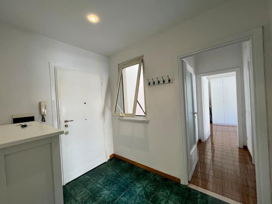 Elegante E Centrale Trilocale A Trastevere Appartement *