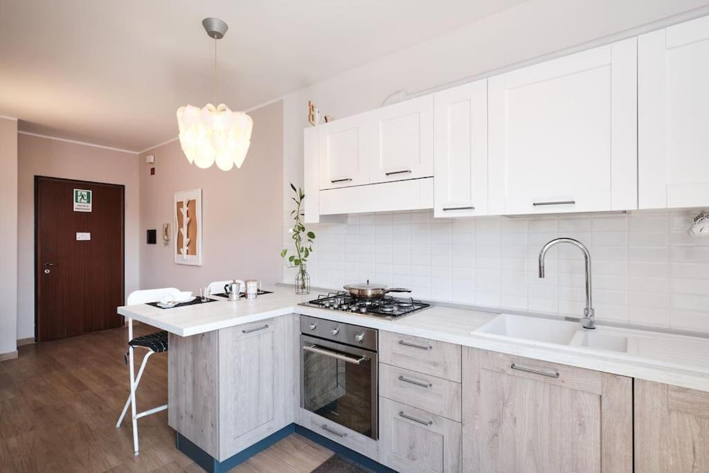 Porta Di Roma, Moderno Luminoso Con Wi-fi E Ac Apartment *