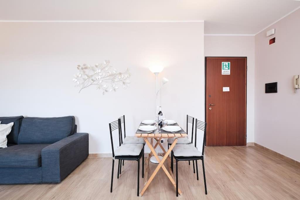 Porta Di Roma, Moderno Luminoso Con Wi-fi E Ac Apartment