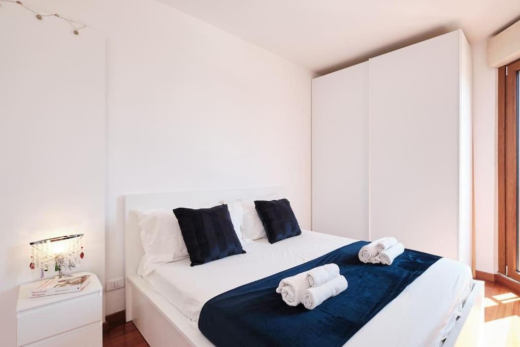 Porta Di Roma, Moderno Luminoso Con Wi-fi E Ac Apartment *