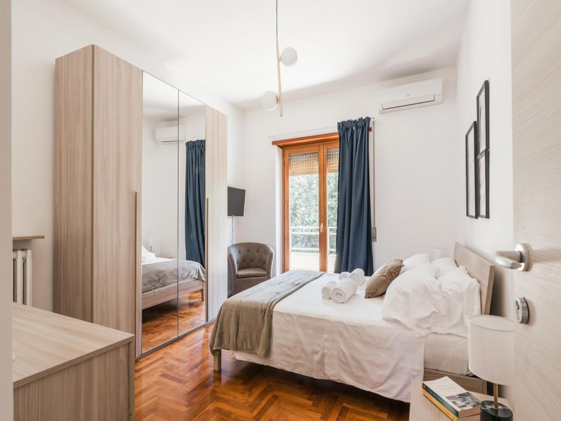 The Rent - Spacious Flat A Stone's Throw From The Vatican Appartamento Roma