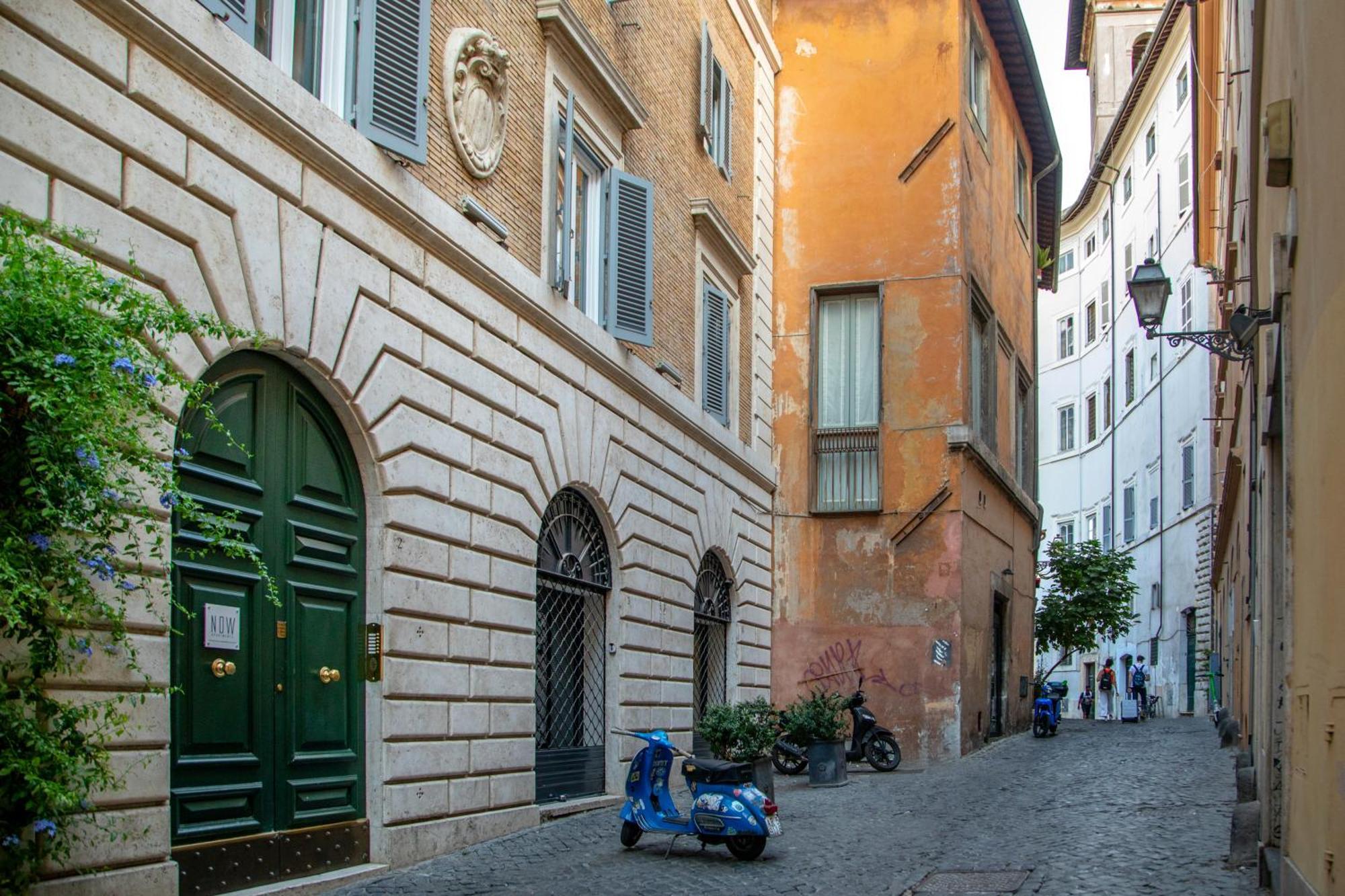 The Right Place 4u Navona Luxury 5*