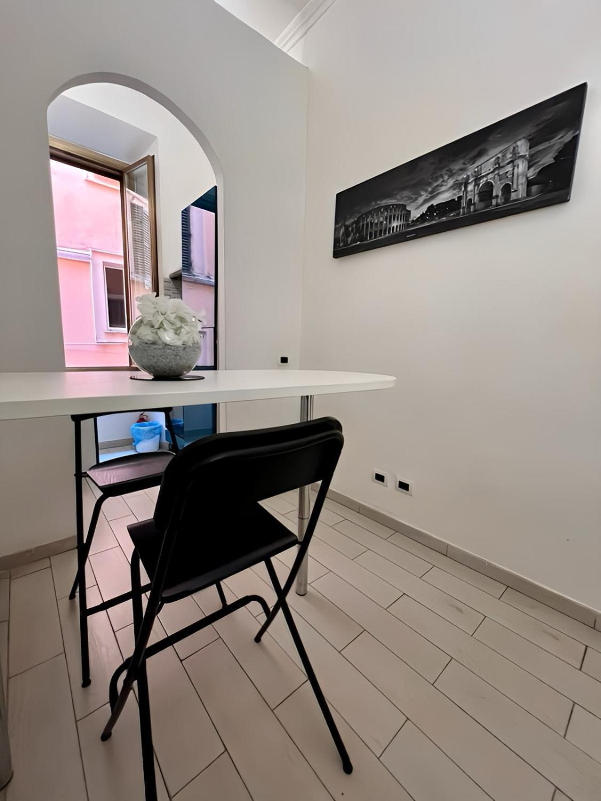 Cairoli 2 House G&b Termini Rome