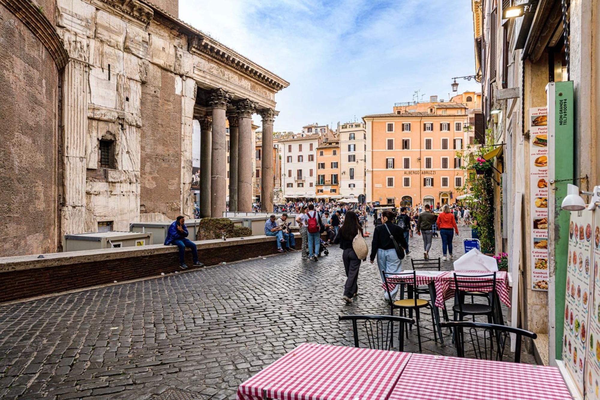 Deluxe Pantheon * Rome