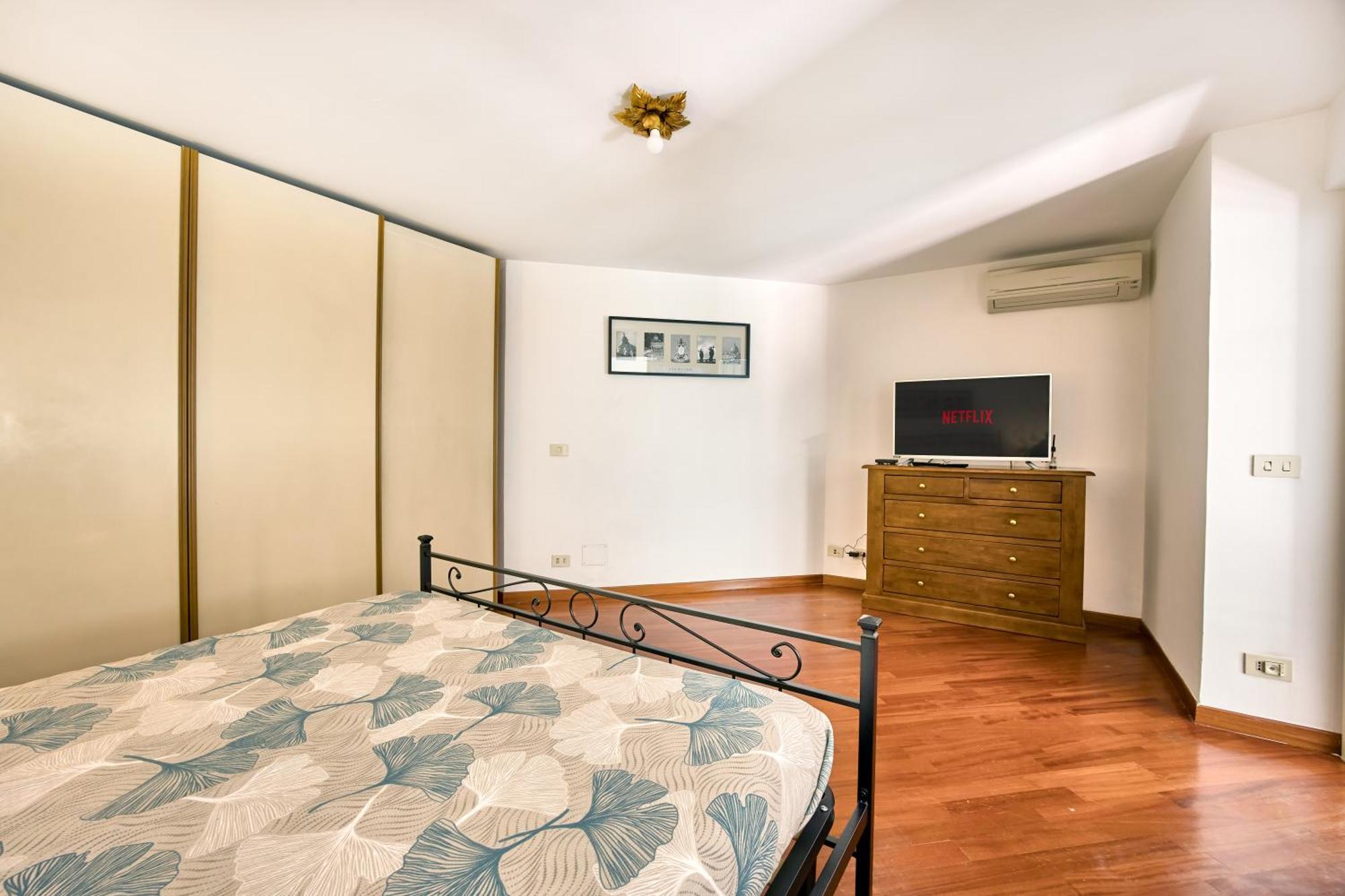 Eternal Vatican Eva Apartment