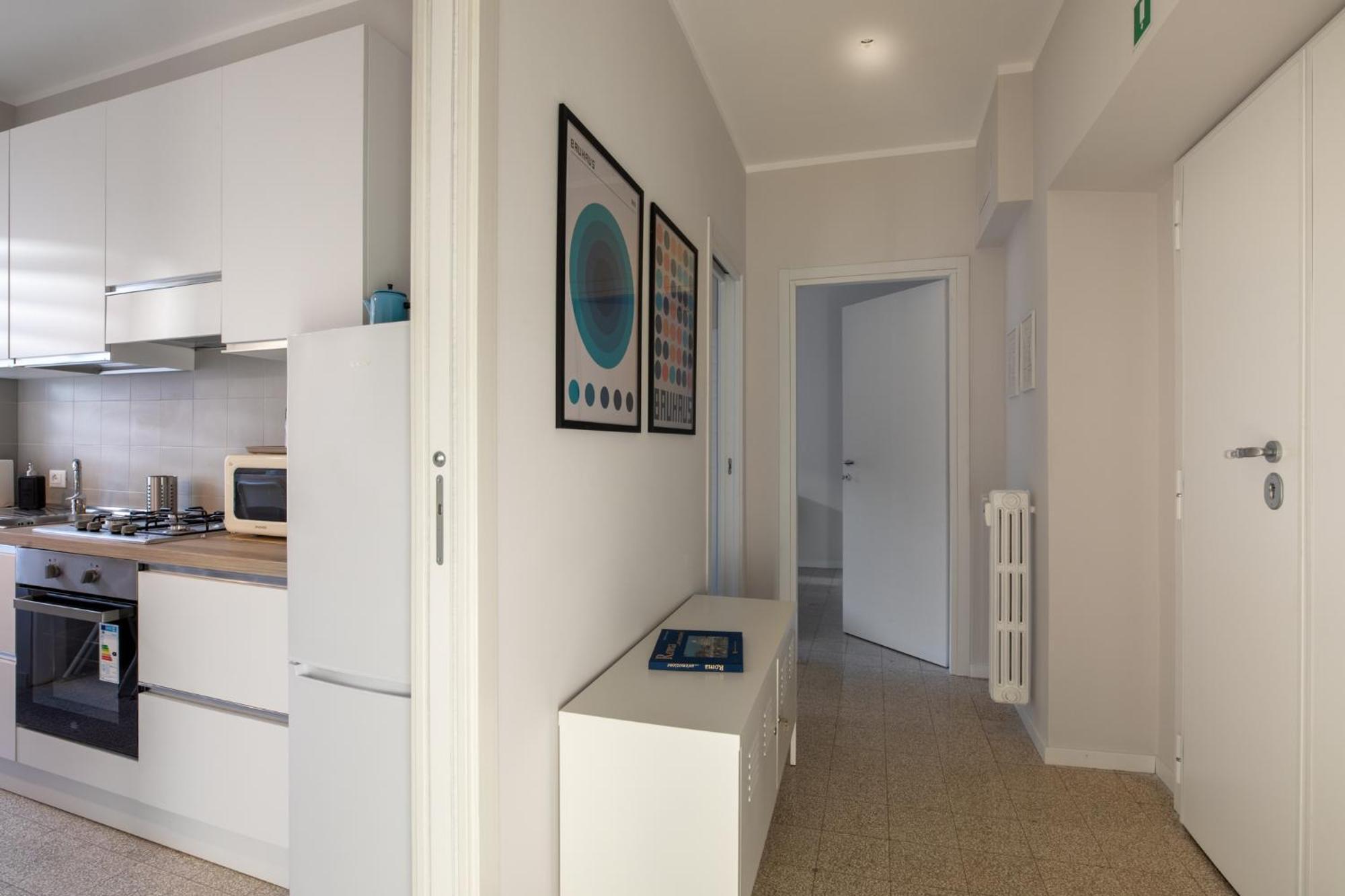 Casa San Lo' Zona San Lorenzo Termini Apartment Rome