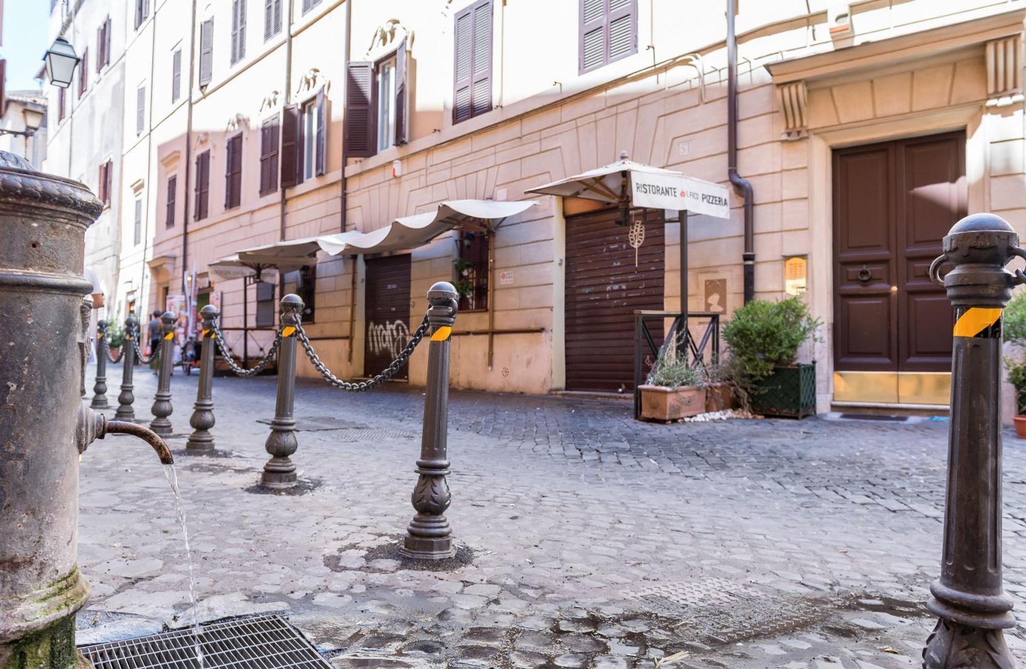 Via Di Montegiordano Appartement