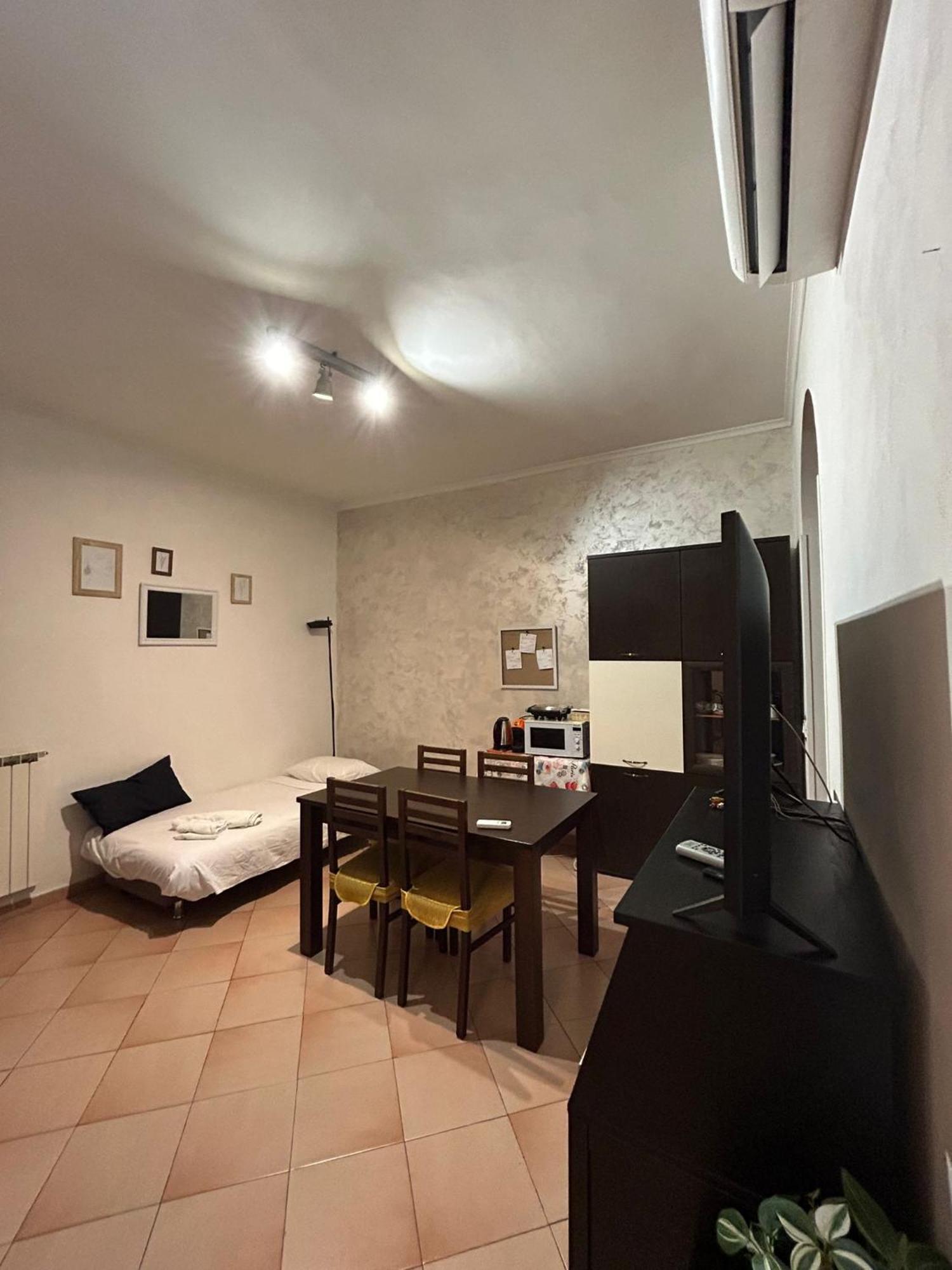 Apartment Adiacente Fermata Metro A Rome