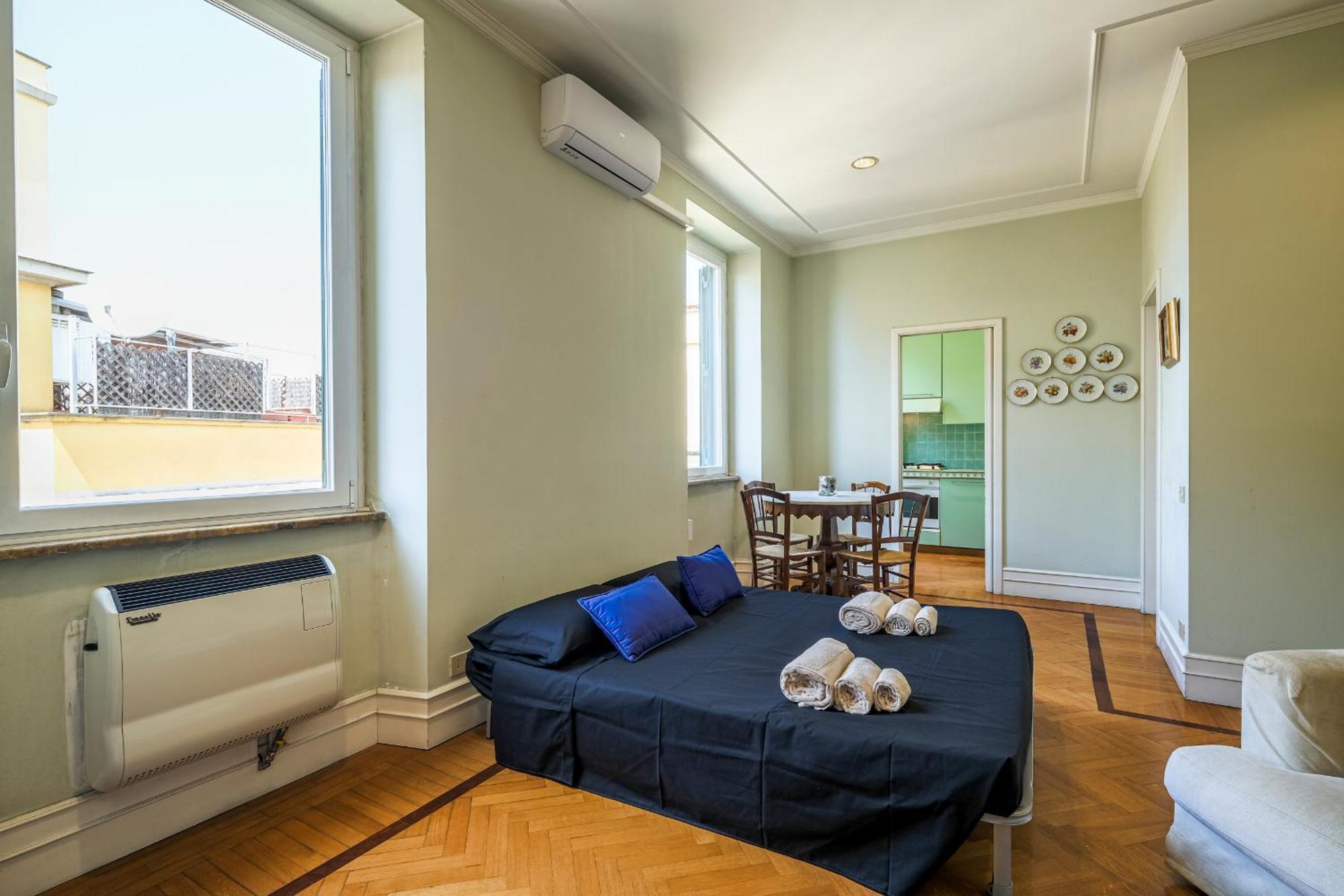 Apartment Piramide Shabby By Casa E Lode - Colosseum, Air Conditioning *
