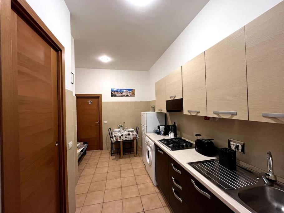 Apartment Dreams Under The Trees - Metro Termini