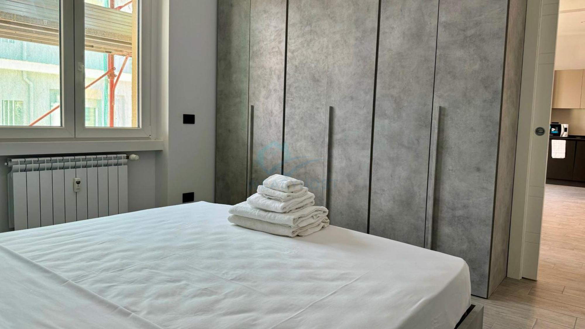 Contemporary Comfort Stylish Modern * Rome