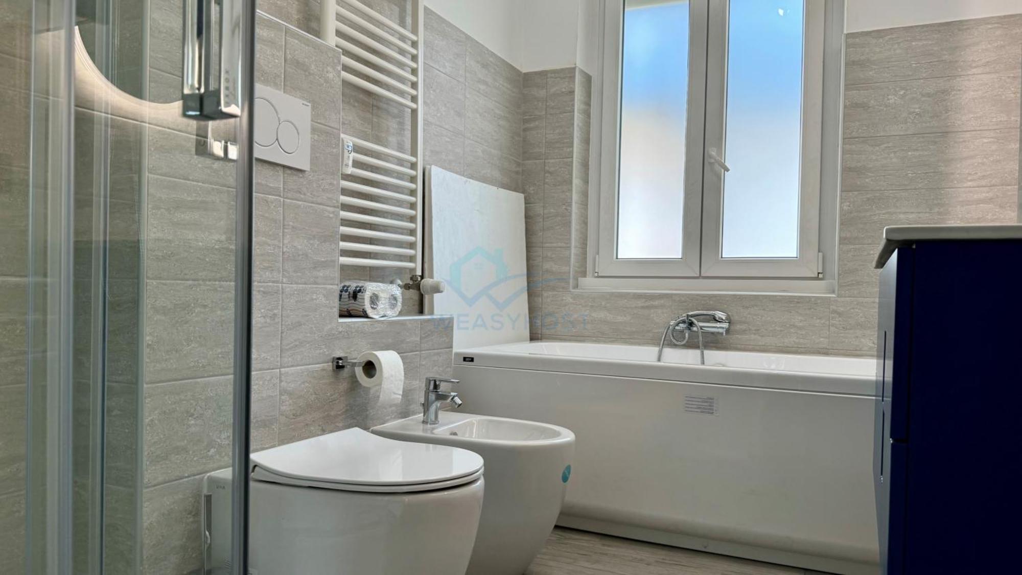 Contemporary Comfort Stylish Modern Rome