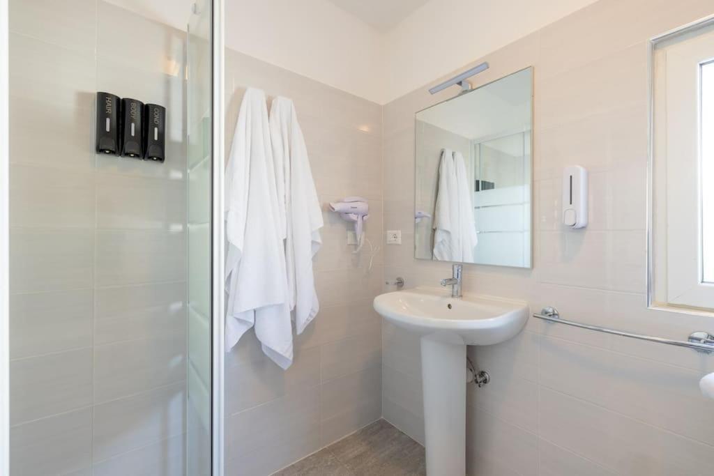 Apartment Casa Gemelli - Metro Per Il Centro Di - Rome