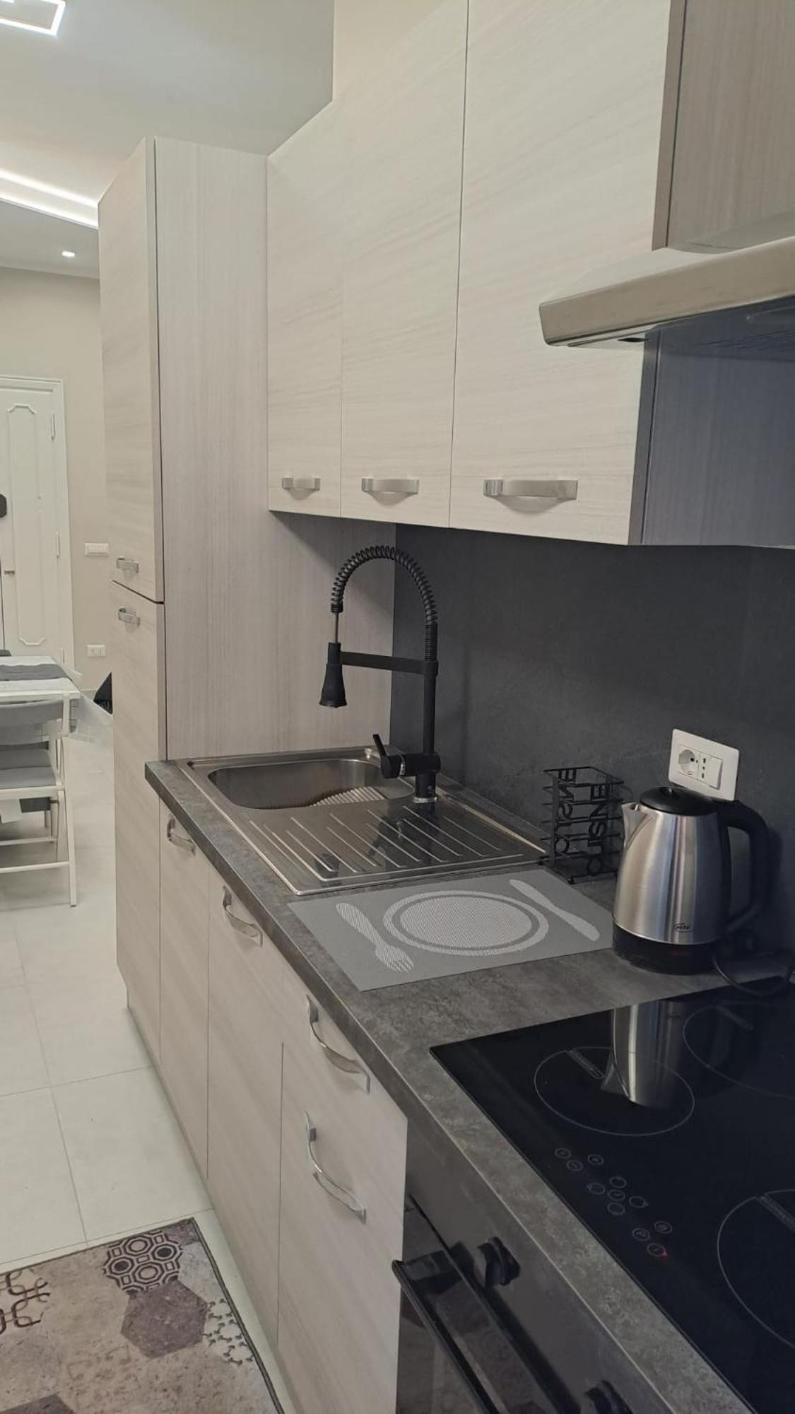 Space Apartment *