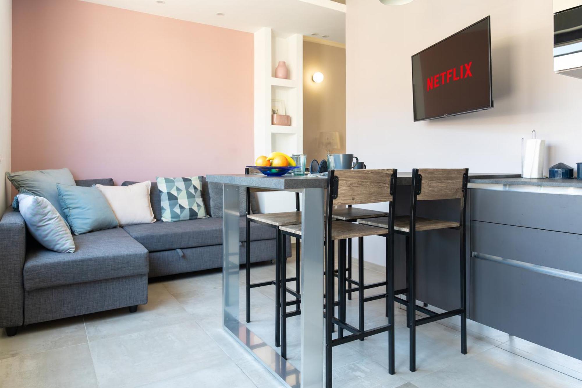 Appartement Penthouse With Panoramic Terrace -3 Min To Metro A