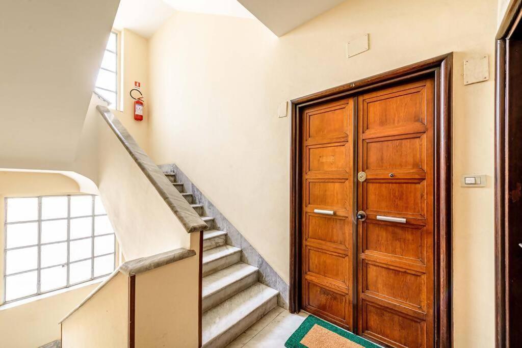 Riboty 10 * Rome