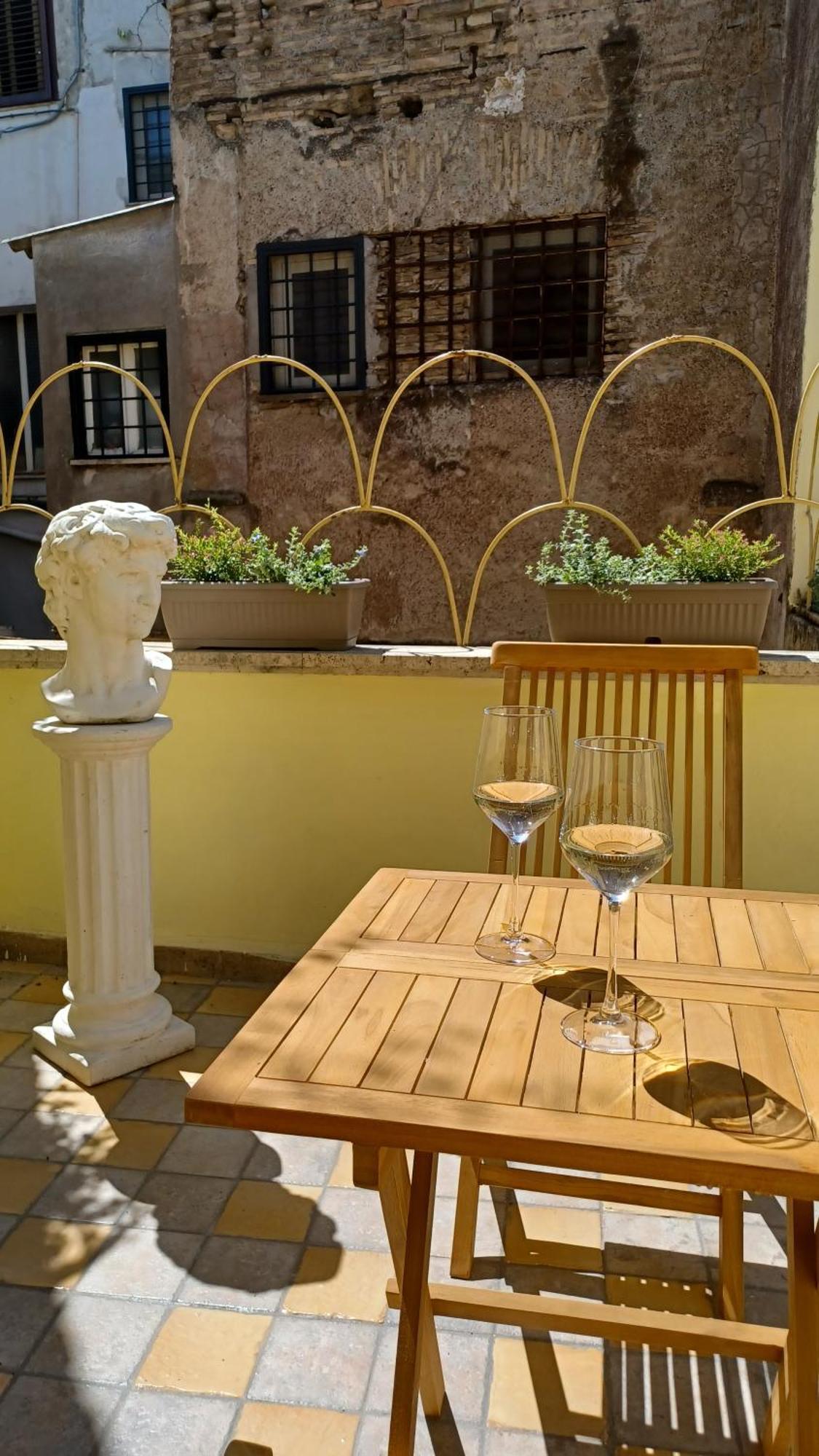 Rhome Exclusive Collection - Forum Terrace *