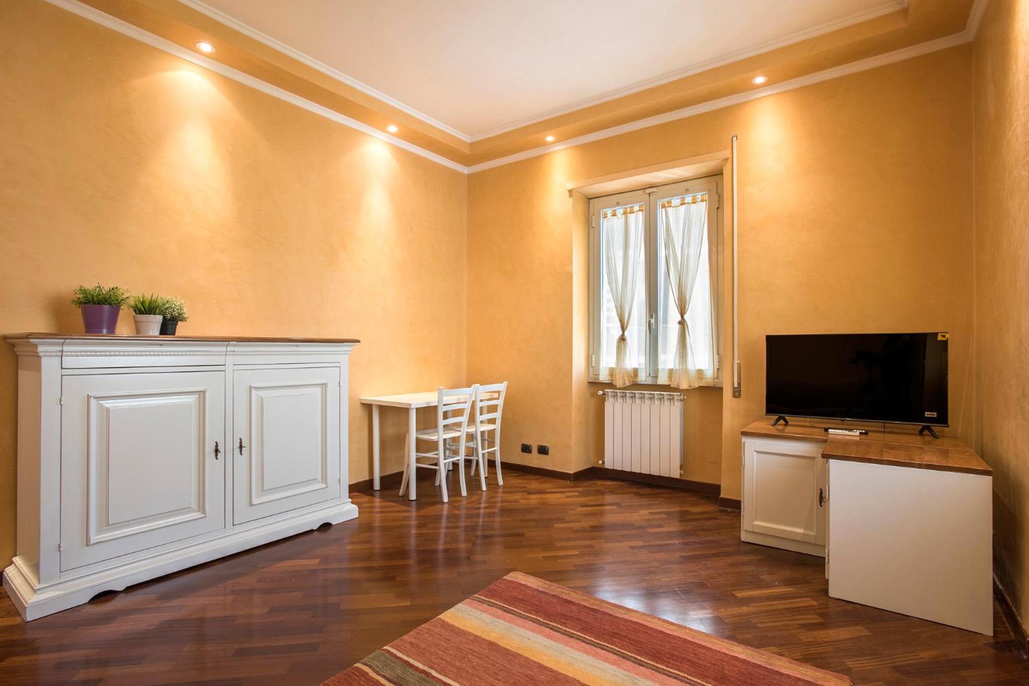 Apartamento A Poche Fermate Dal Centro - Design