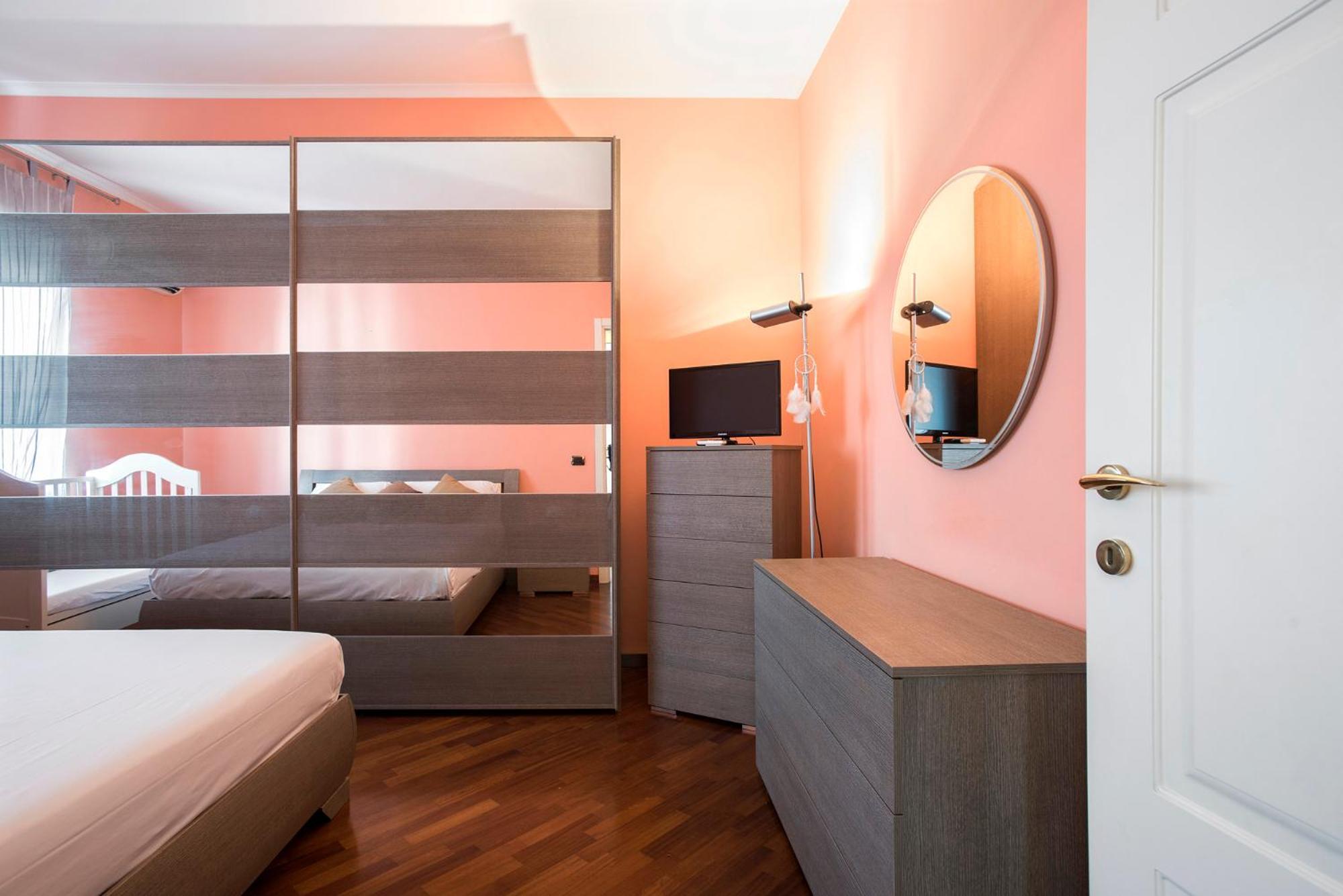 Apartamento A Poche Fermate Dal Centro - Design