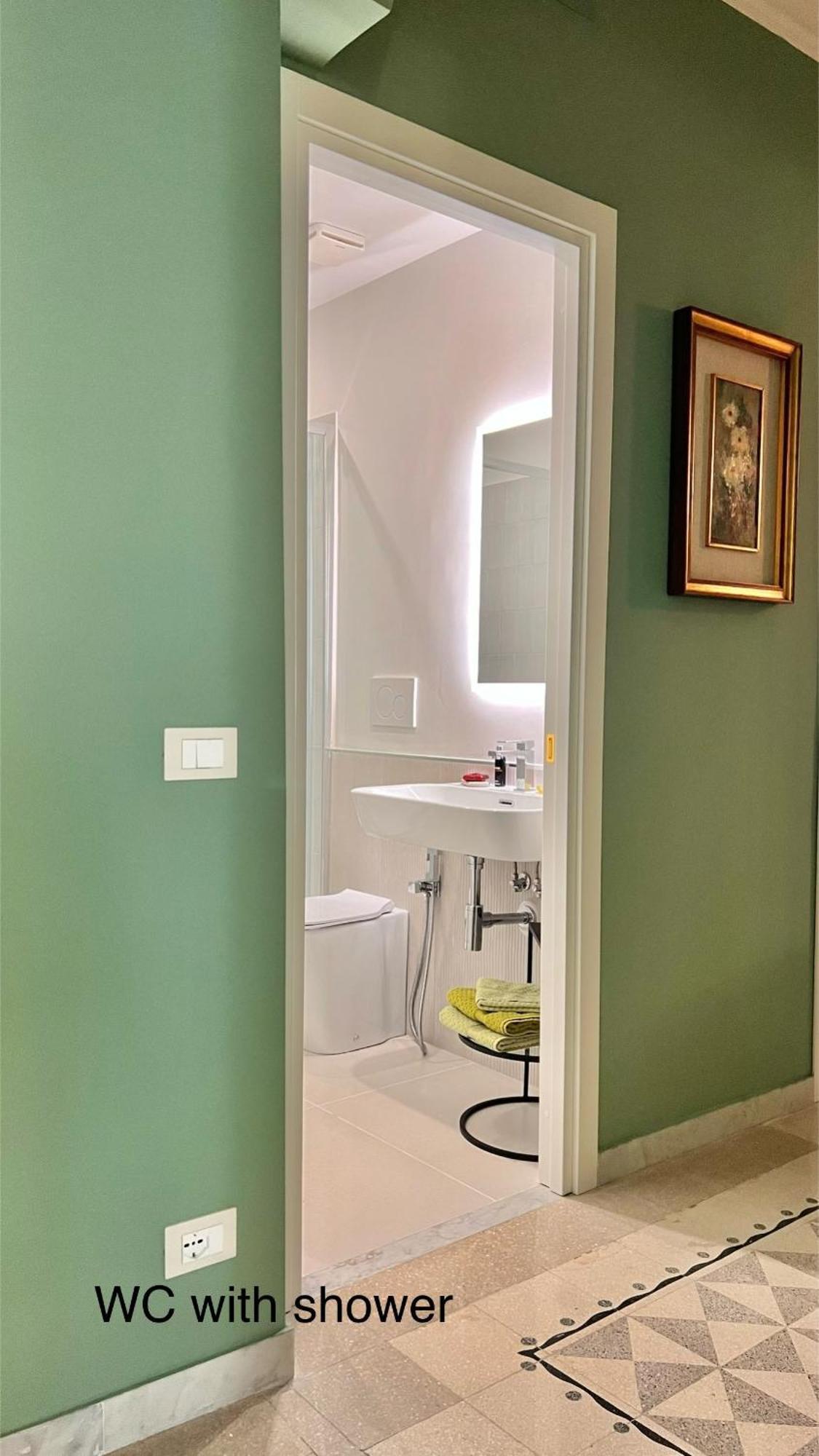 3bdr In The Heart Of Apartment *